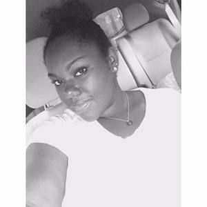 Meet your Posher, Dionna